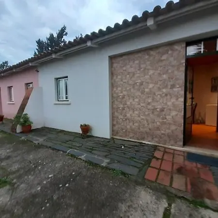Amazing Farm House Near Vi B *