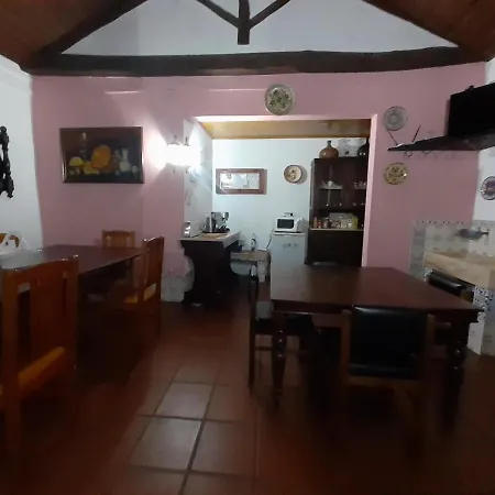 Amazing Farm House Near Vi B Bed and breakfast *