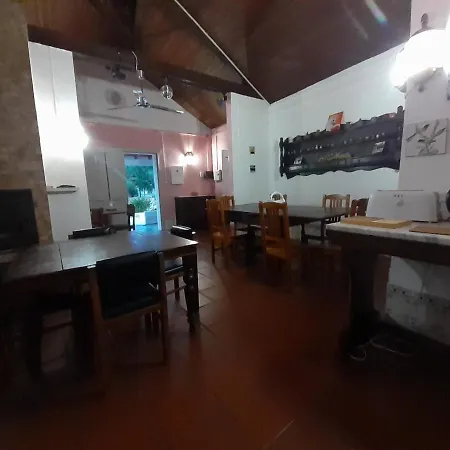 Amazing Farm House Near Vi B Bed and breakfast