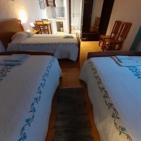 Amazing Farm House Near Vi B Bed and breakfast