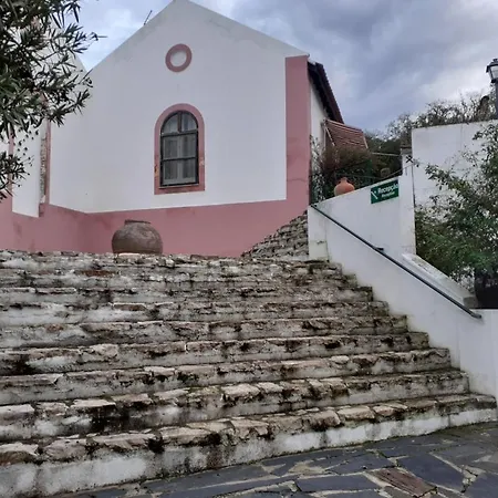 Amazing Farm House Near Vi B